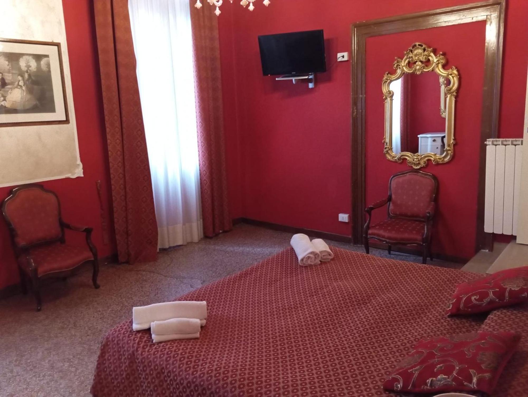 Palazzo Lion Morosini - Check In Presso Locanda Ai Santi Apostoli เวนิส ภายนอก รูปภาพ