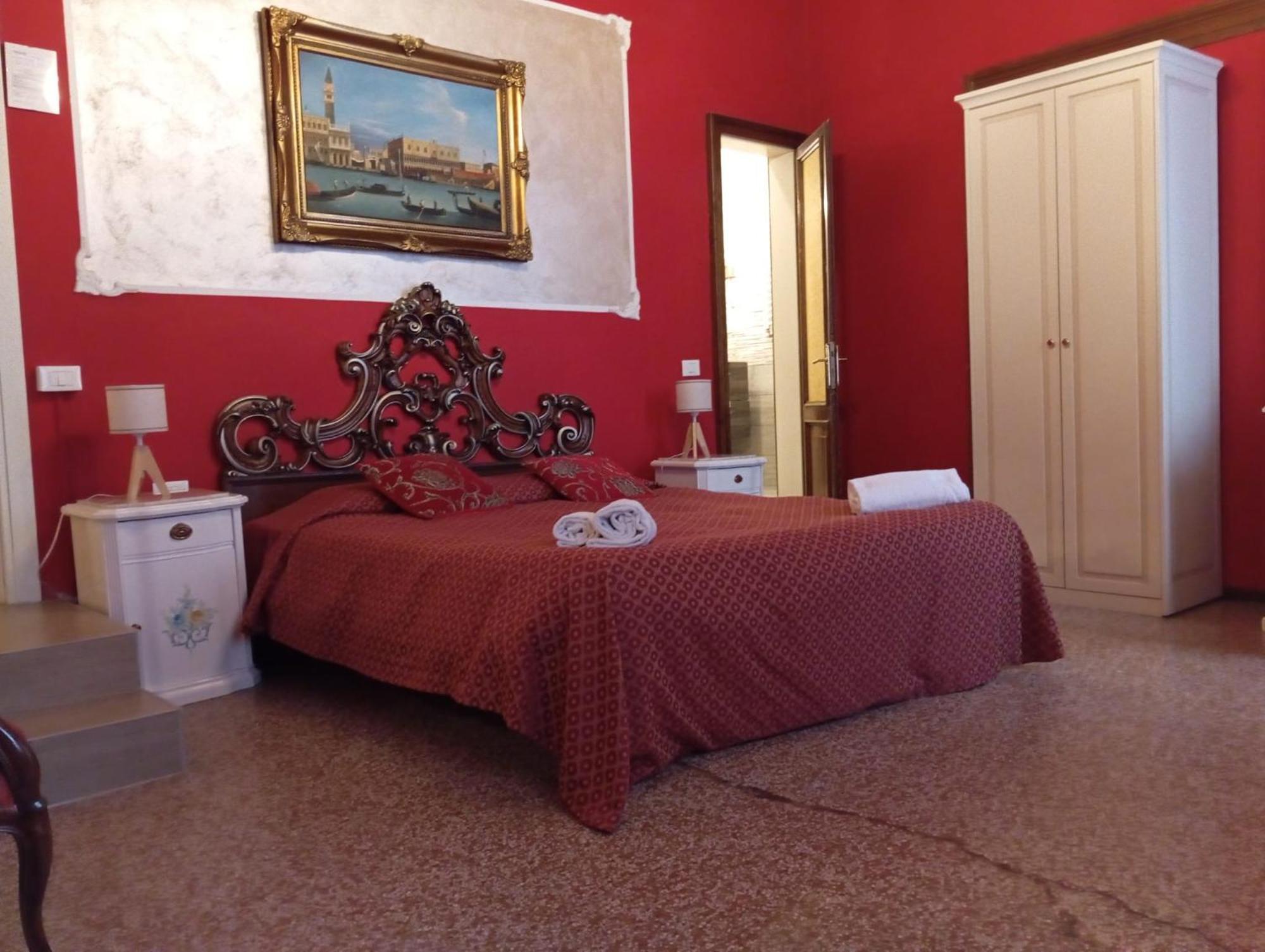 Palazzo Lion Morosini - Check In Presso Locanda Ai Santi Apostoli เวนิส ภายนอก รูปภาพ
